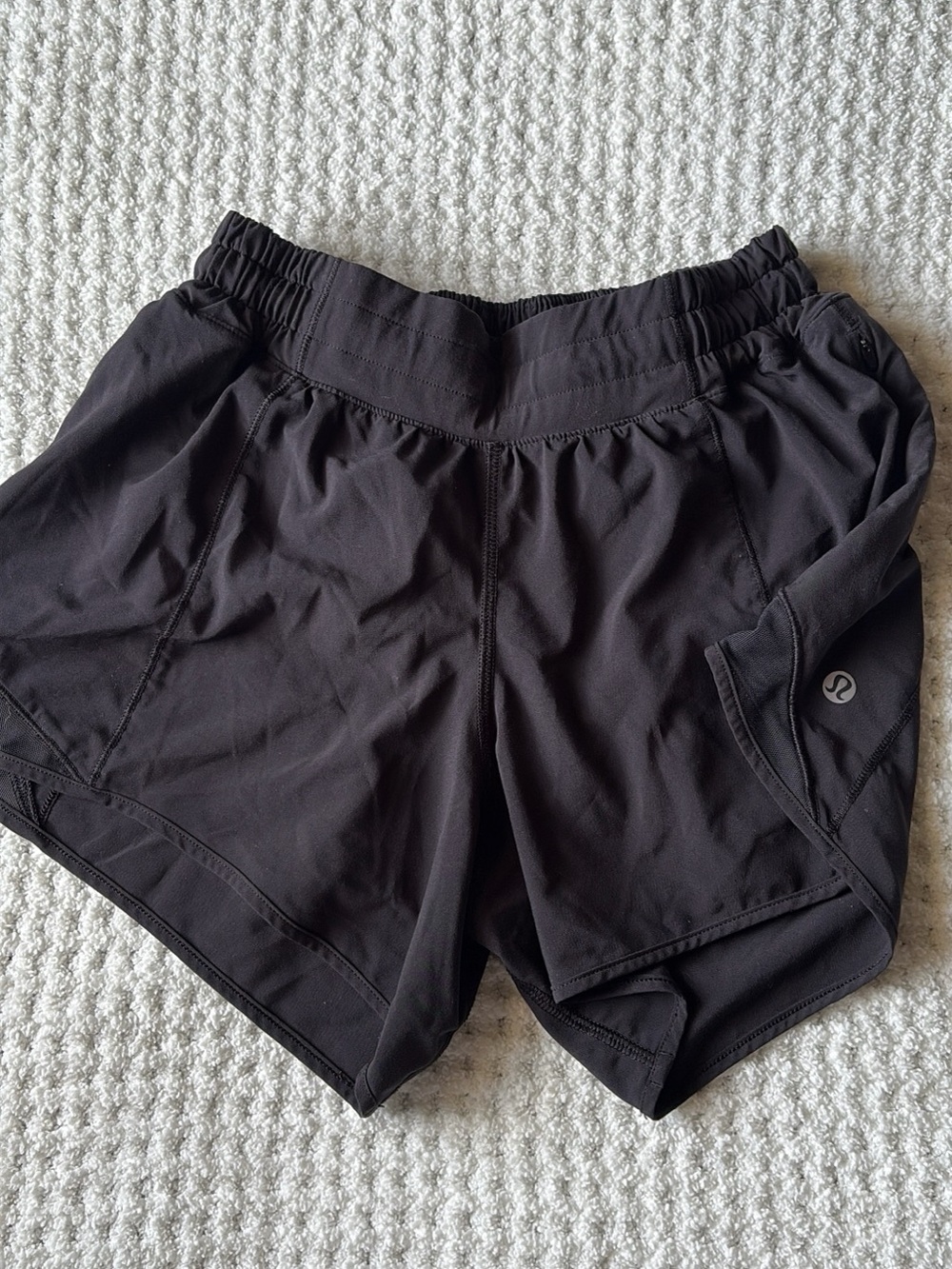 Black Lululemon Speed Up shorts